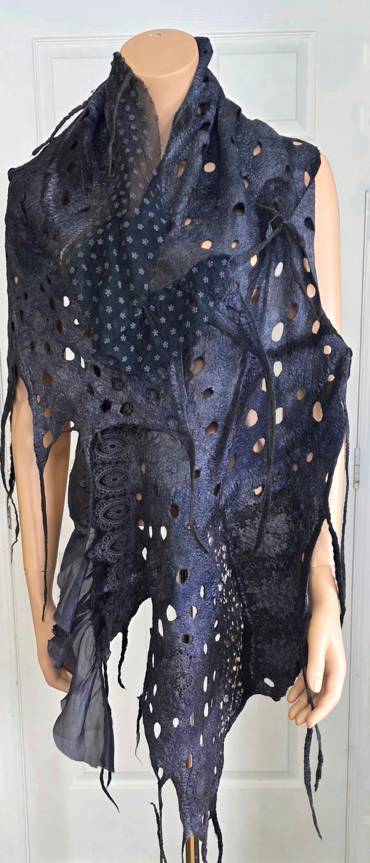 Transformer Scarf. "Western Night Mysteries." Luxury