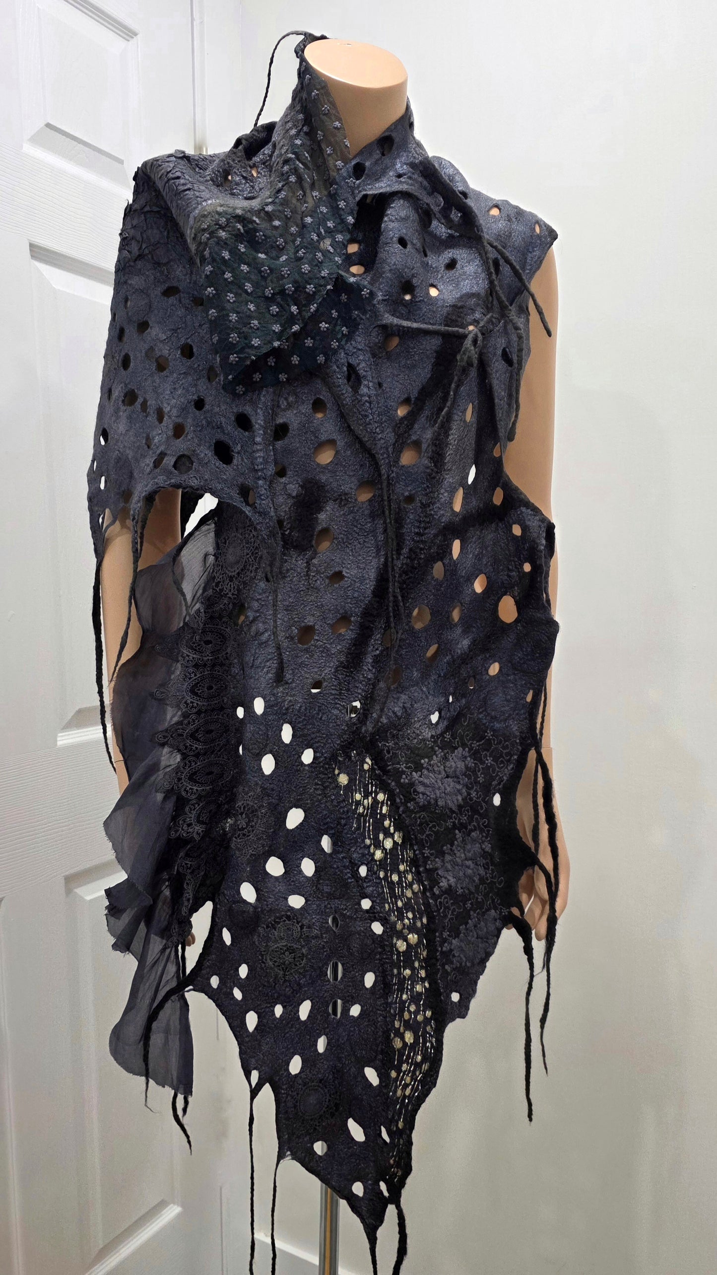 Transformer Scarf. "Western Night Mysteries." Luxury