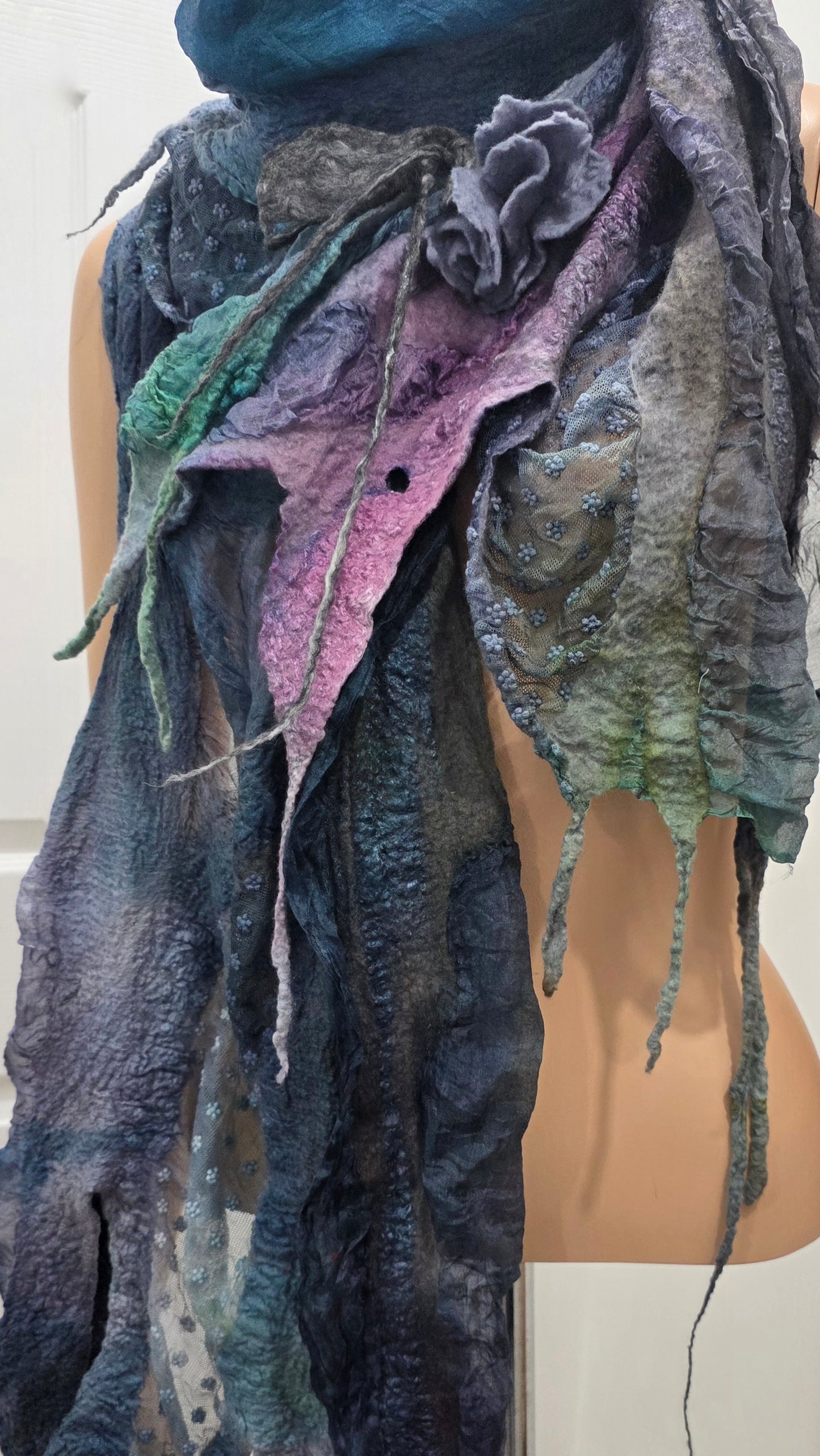 Scarf from the "Chameleon" collection -5