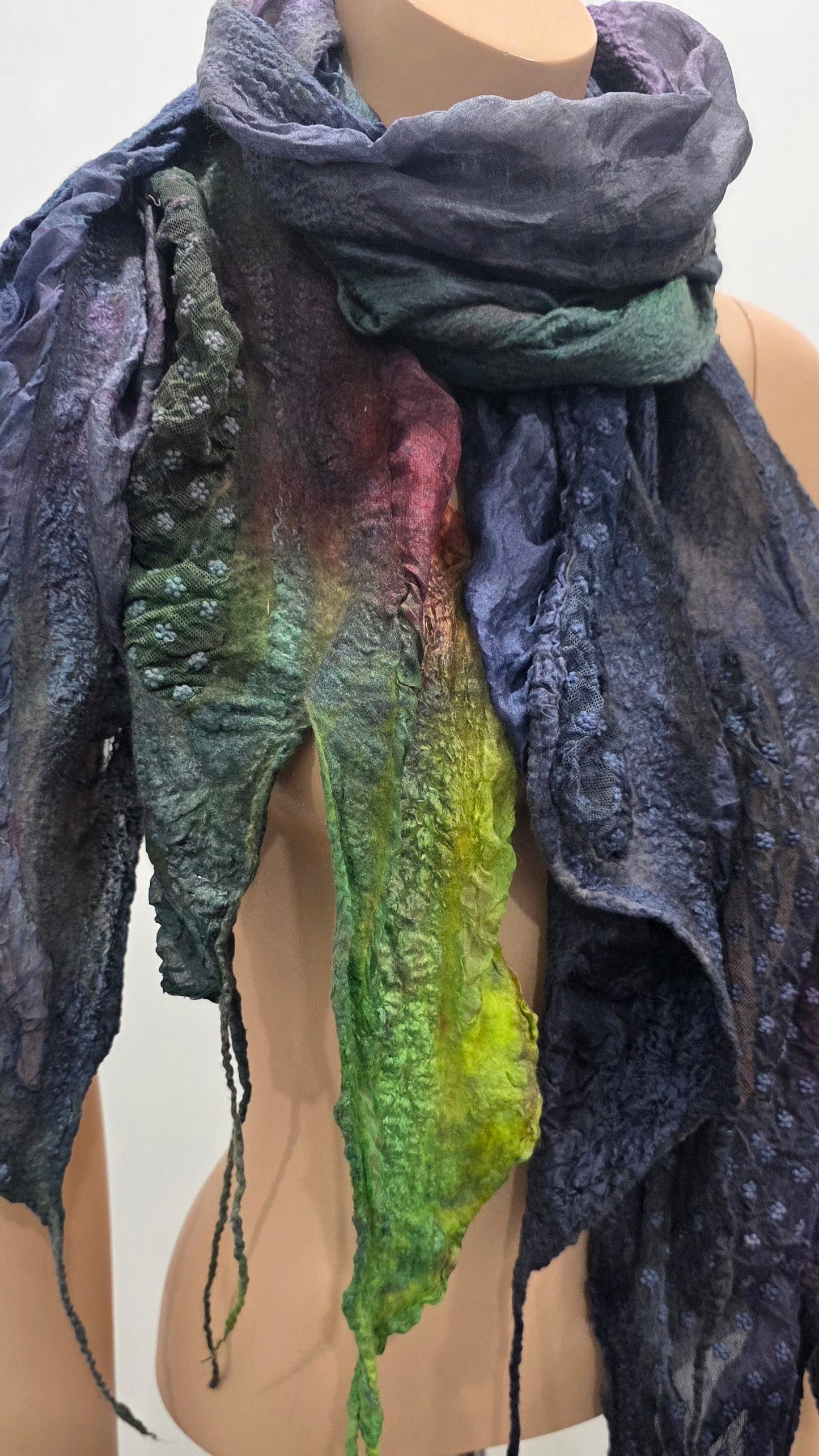 Scarf from the "Chameleon" collection -4
