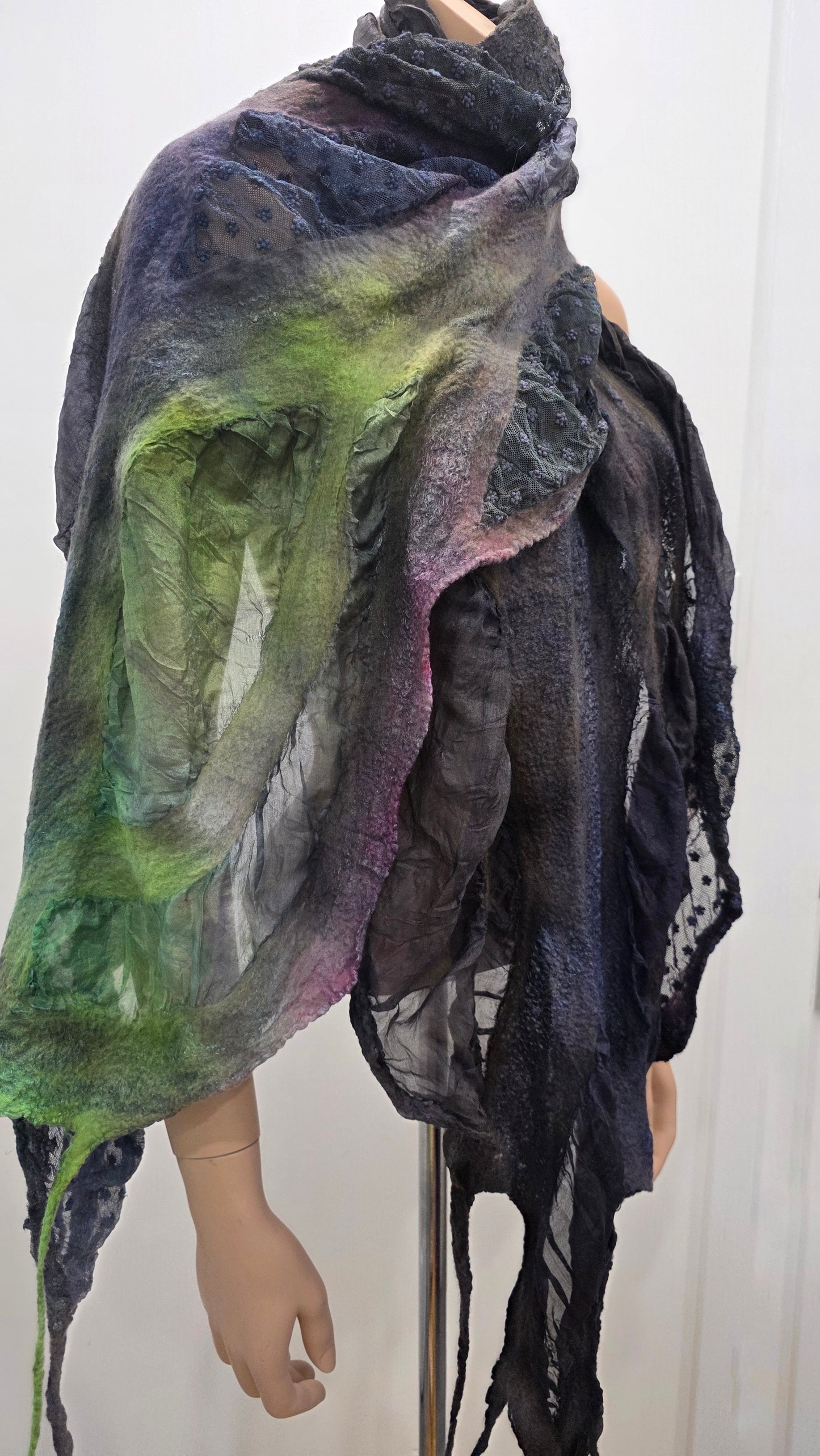 Scarf from the "Chameleon" collection -8