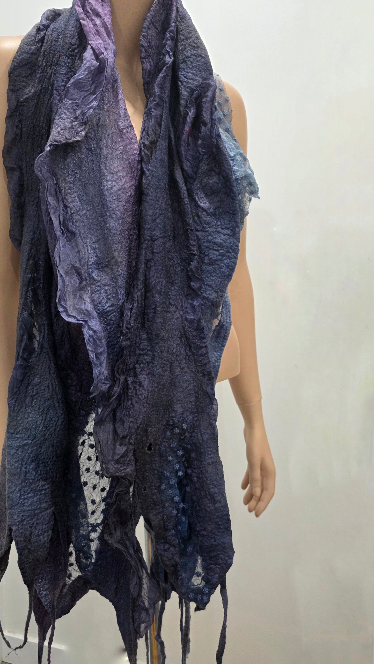 Scarf from the "Chameleon" collection -10