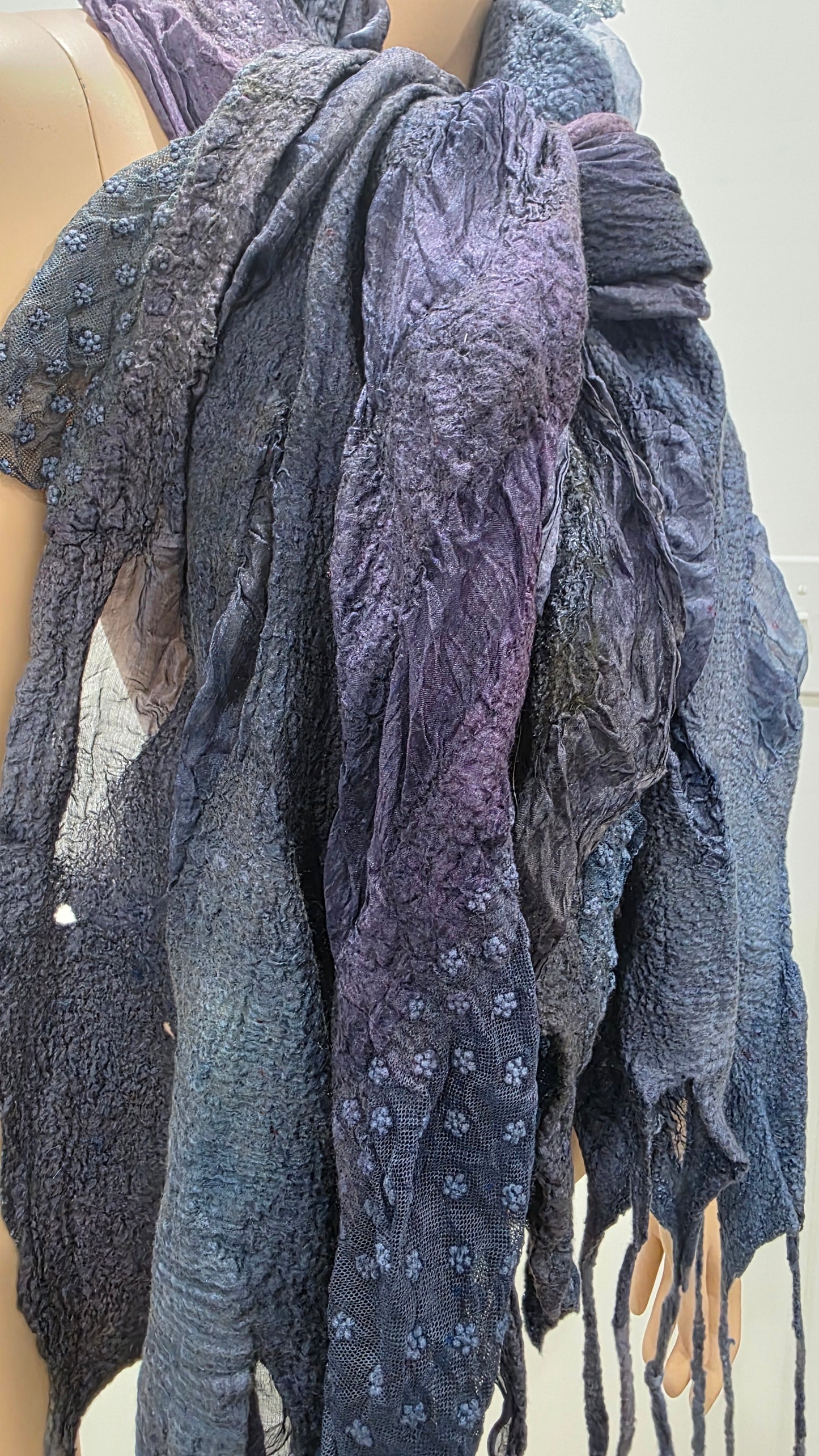 Scarf from the "Chameleon" collection -10