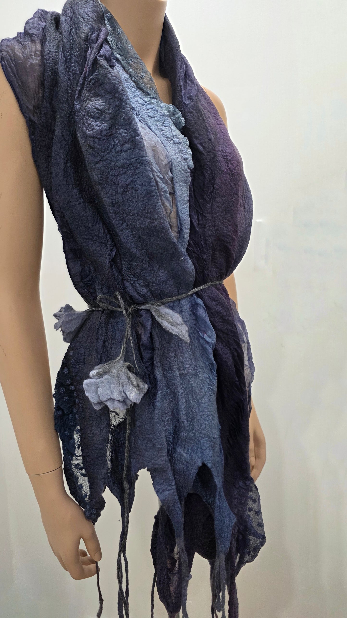 Scarf from the "Chameleon" collection -10